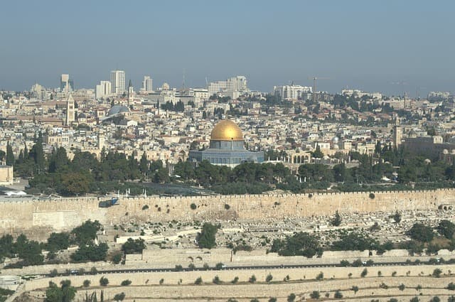 נוף הנדל"ן המסחרי בירושלים / רונן מרדכי גרין 
