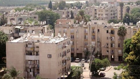 ליווי צמוד. קריית משה ליווי צמוד. קריית משה