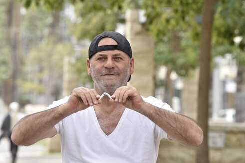 רוני כרסנטי