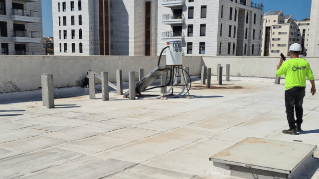 התקנת מערכות סולאריות בגגות מוסדות החינוך