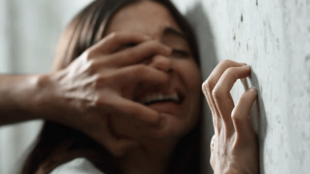 איומים קשים נגד האקסית והחברות