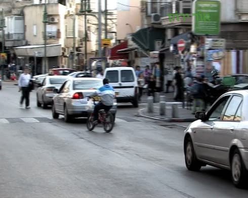 רוכבי אופניים (צילום: באדיבות עמותת אור ירוק) רוכבי אופניים