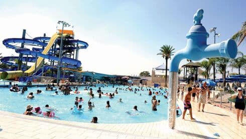 ייכלל במנוי. "ספארק המים ימית 2000"