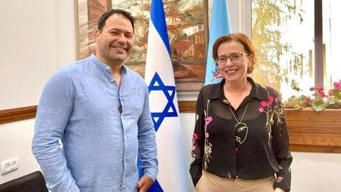 ראש העיר עינת קליש רותם עם אריק זאבי