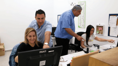 מוקד השירות של חוויות השבוע