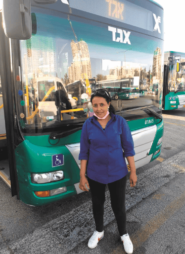 בייך. "אני מגיעה לכל משמרת בכיף גדול"