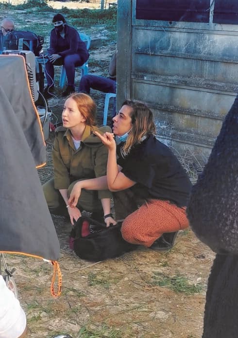 פריש במהלך בימוי הסדרה 