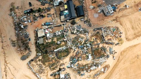 מזבלה מאולתרת סמוך לדימונה 