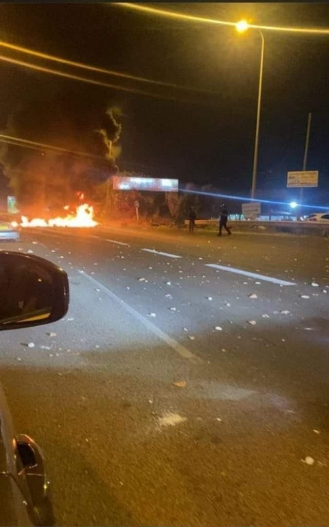 מהומות סמוך לראש העין (צילום: מתוך הרשת החברתית, פרסום לפי סעיף 27א' לחוק זכויות יוצרים) מהומות סמוך לראש העין