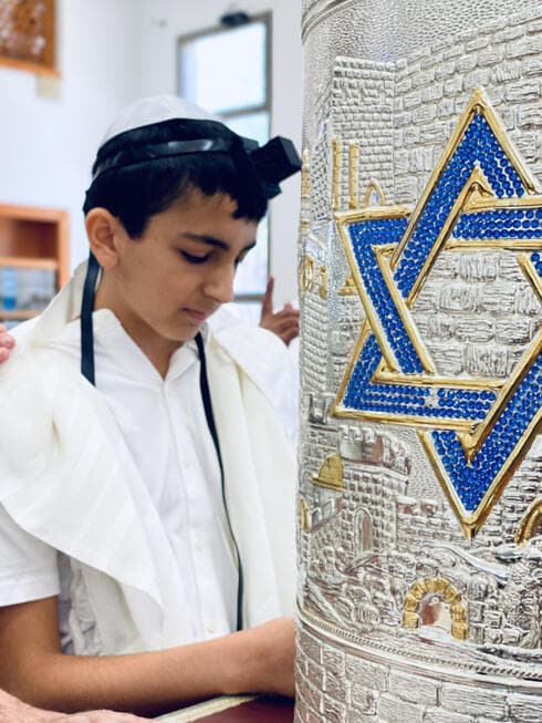 אבירם קורא בתורה. מאוכזב אבל מבין