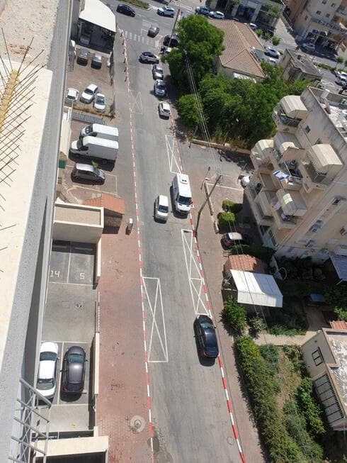 רחוב מנדלי מוכר ספרים בקרית אתא