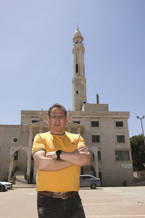 "החדירו לכם לראש שכל הערבים אלימים"