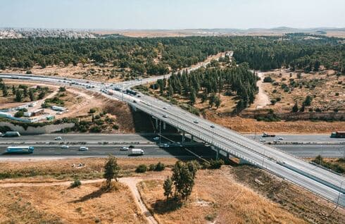 הגשר בקטע הכביש שנפתח