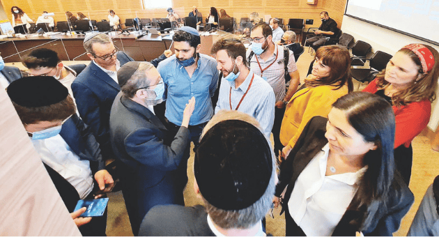 ישראל זיסקינד. "אני מרגיש שזו החובה שלי 