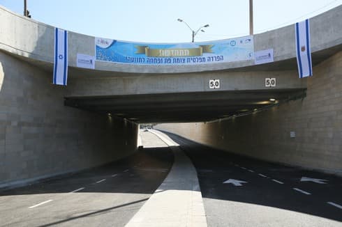 ההפרדה המפלסית בצומת פת
