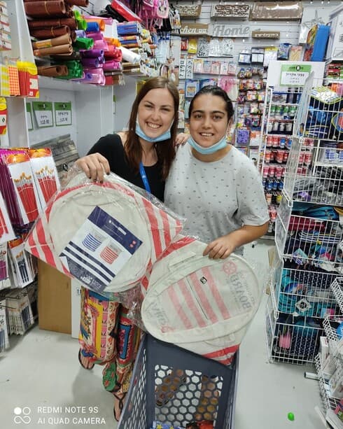 עבודה שיש בה גם חוויה אנושית וסיפוק