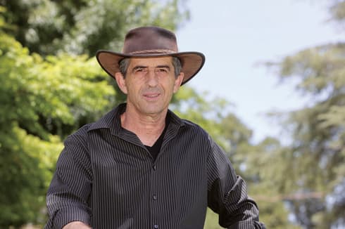 "הדוגמה האישית היא החינוך החשוב מכולם". רם שמואלי "הדוגמה האישית היא החינוך החשוב מכולם". רם שמואלי