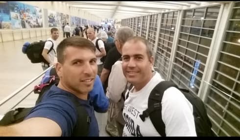 "אני כבר מתגעגע אליו". ד"ר רונן לב-רן ז"ל (מימין) וחברו משה לוי (צילום: פרטי) ד"ר רונן לב-רן משה לוי