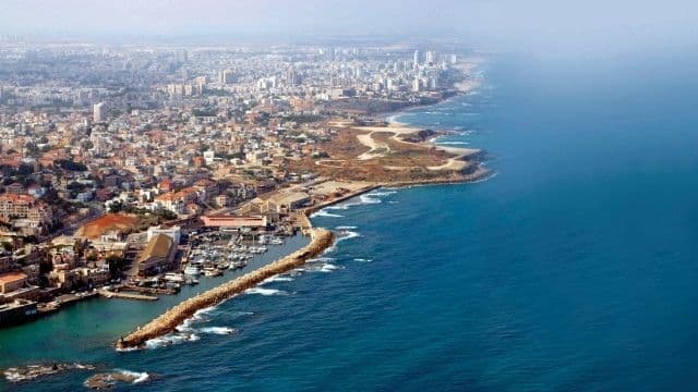 קו החוף בין בת ים לתל אביב־יפו