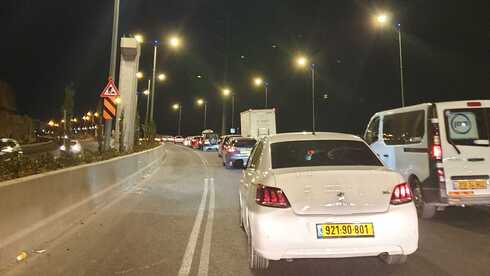 פקקים בגבעה הצרפתית