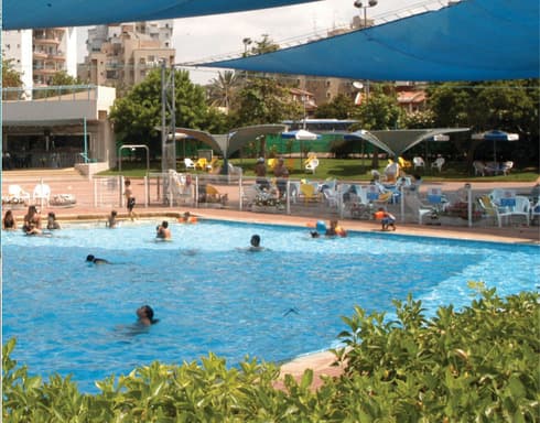 בריכת נופשונית (צילום: החברה לבידור ולבילוי) בריכת נופשונית