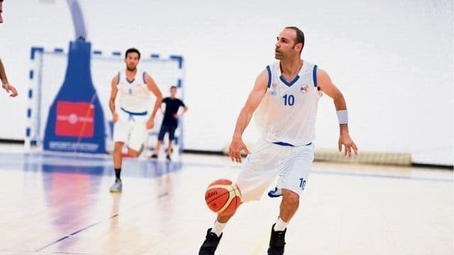 אפיק ניסים