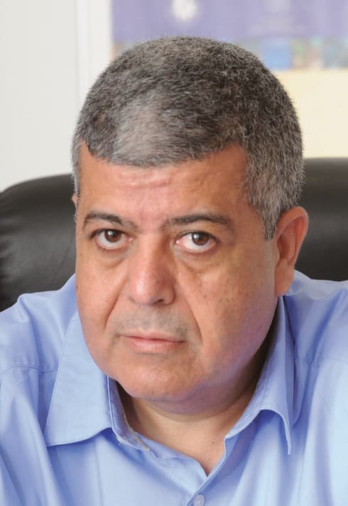 איציק דנינו. בולט ביכולות שלו |
