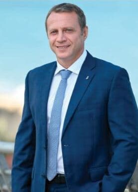 יואל רזבוזוב. "הבסיס השאלון הספורטיבי שלי נתן לי את הכוחות להתמודד