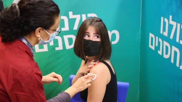 החל חיסון בני נוער בירושלים
