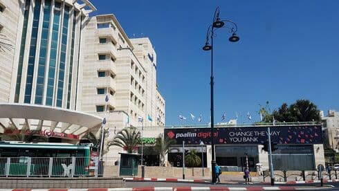 הקניון ברחובות. רגעים של מתח