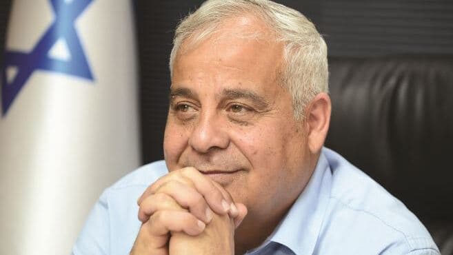 ראש עיריית דימונה, בני ביטון: "אני מצפה מתנ"צ נגלר להשקיע את מלוא מרצו, כוחו וזמנו לטובת שיקום מערכת היחסים בין היהודים לאחינו הבדואים" (הרצל יוסף) ראש עיריית דימונה, בני ביטון: "אני מצפה מתנ"צ נגלר להשקיע את מלוא מרצו, כוחו וזמנו לטובת שיקום מערכת היחסים בין היהודים לאחינו הבדואים"