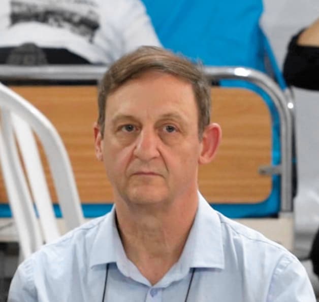 פרופ' וינטרוב 