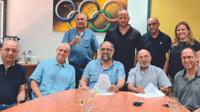 חתימת ההסכם בין המכון למכללה האקדמית בווינגייט 