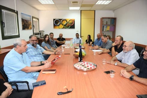 חתימה על הסדר הקרקעות