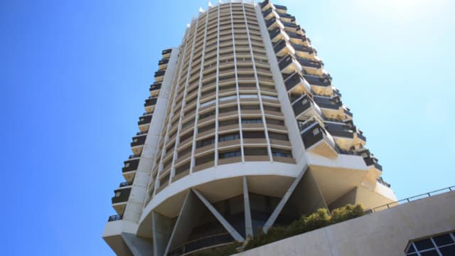 "כבר פניתי למתווכים. אין לי ברירה". המגדל השבוע 