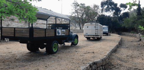 חלק מהרכבים ששוחזרו. לראות ולהרגיש היסטוריה 