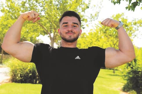 אלירן אביב. חולם להניף את דגל המדינה בתחרויות בינלאומיות 