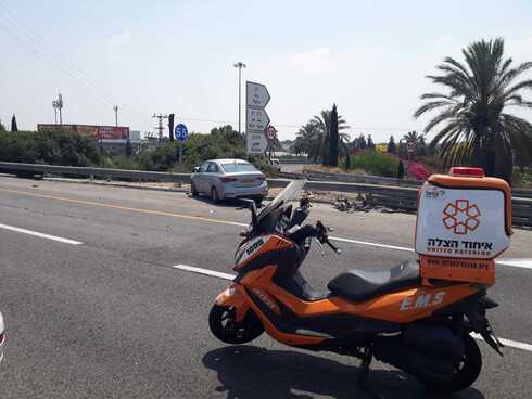 זירת התאונה על כביש 4