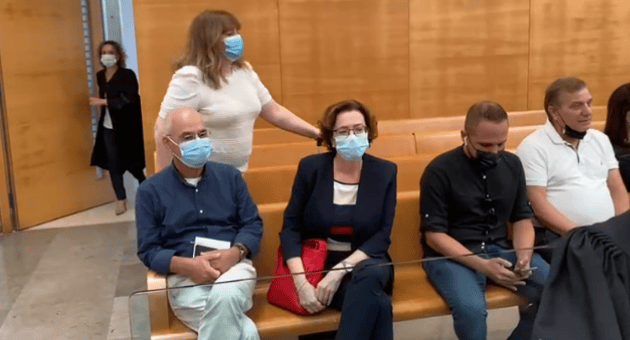ראש העיר עינת קליש ומ"מ נחשון צוק בבית המשפט ראש העיר עינת קליש ומ"מ נחשון צוק בבית המשפט