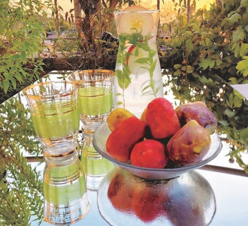 ט"ו באב חריף-מתקתק