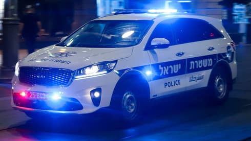 ניידת משטרה
