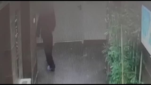 החשוד עוזב את הזירה
