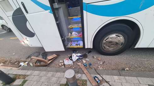 נמצאו כלי תקיפה באוטובוס