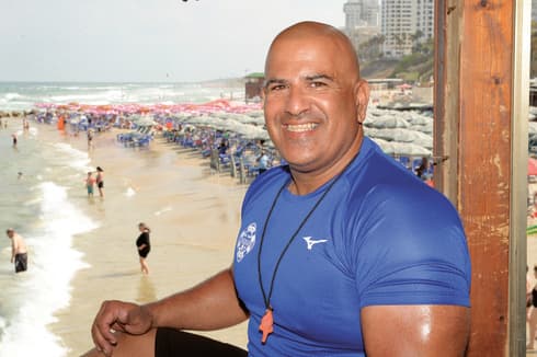 ישראל רוקח, חוף הסלע