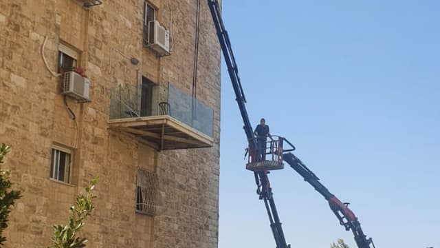 המרפסת שפורקה