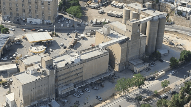 כך ניראית טחנת הקמח של ירושלים ממבט על