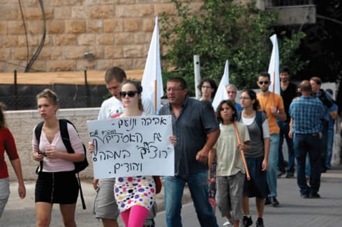  חלק משורדי סבארו מוחים נגד שחרור אסירים ב'עיסקת שליט'.