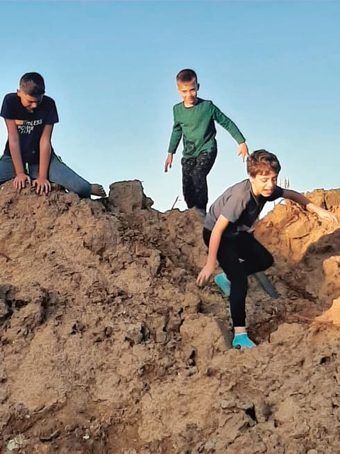 איתמר, אביעד ויהונתן פחימה. יבלו בטבע
