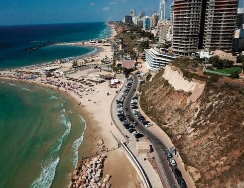 המצוק בנתניה. איבד 100 דונם 