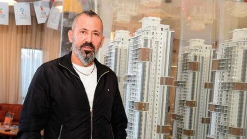 יורם אביסרור, סמנכ"ל חברת "אביסרור משה ובניו": "שכונת הפארק מושכת אליה אוכלוסייה איכותית של משפחות צעירות ומשפרי דיור מבאר–שבע" (הרצל יוסף) יורם אביסרור, סמנכ"ל חברת "אביסרור משה ובניו": "שכונת הפארק מושכת אליה אוכלוסייה איכותית של משפחות צעירות ומשפרי דיור מבאר–שבע"